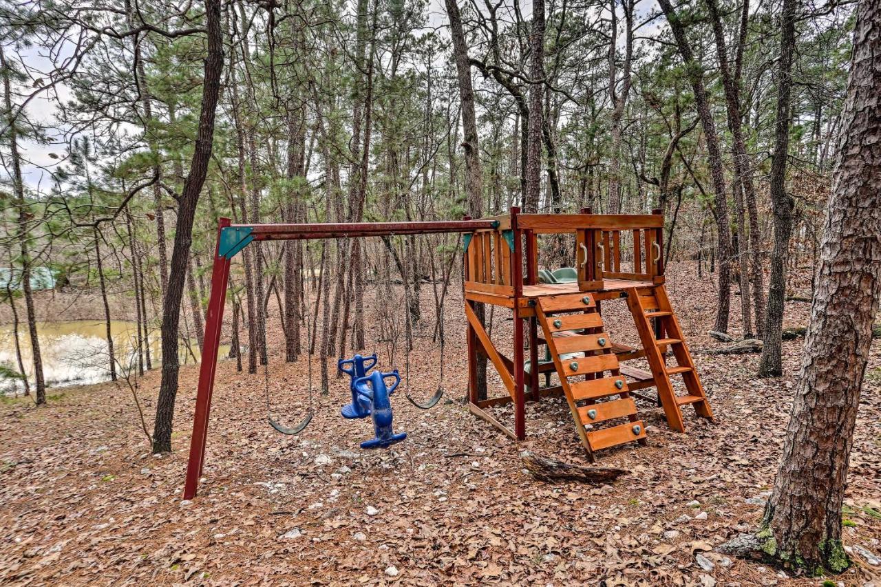 Broken Bow Log Cabin With Fire Pit, Pond, And Deck! Εξωτερικό φωτογραφία