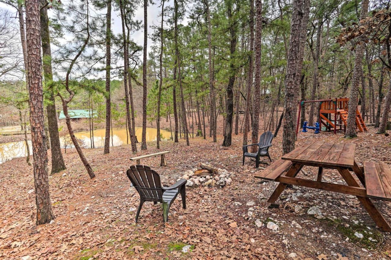 Broken Bow Log Cabin With Fire Pit, Pond, And Deck! Εξωτερικό φωτογραφία